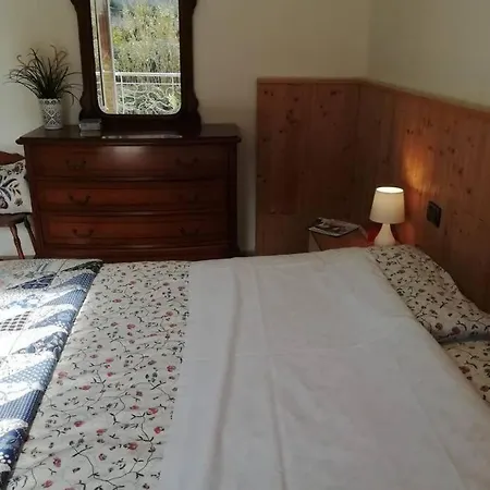 Giardino. Bilocale Grande A 800 M Dal Mare. 4 Posti Letto. * Sanremo